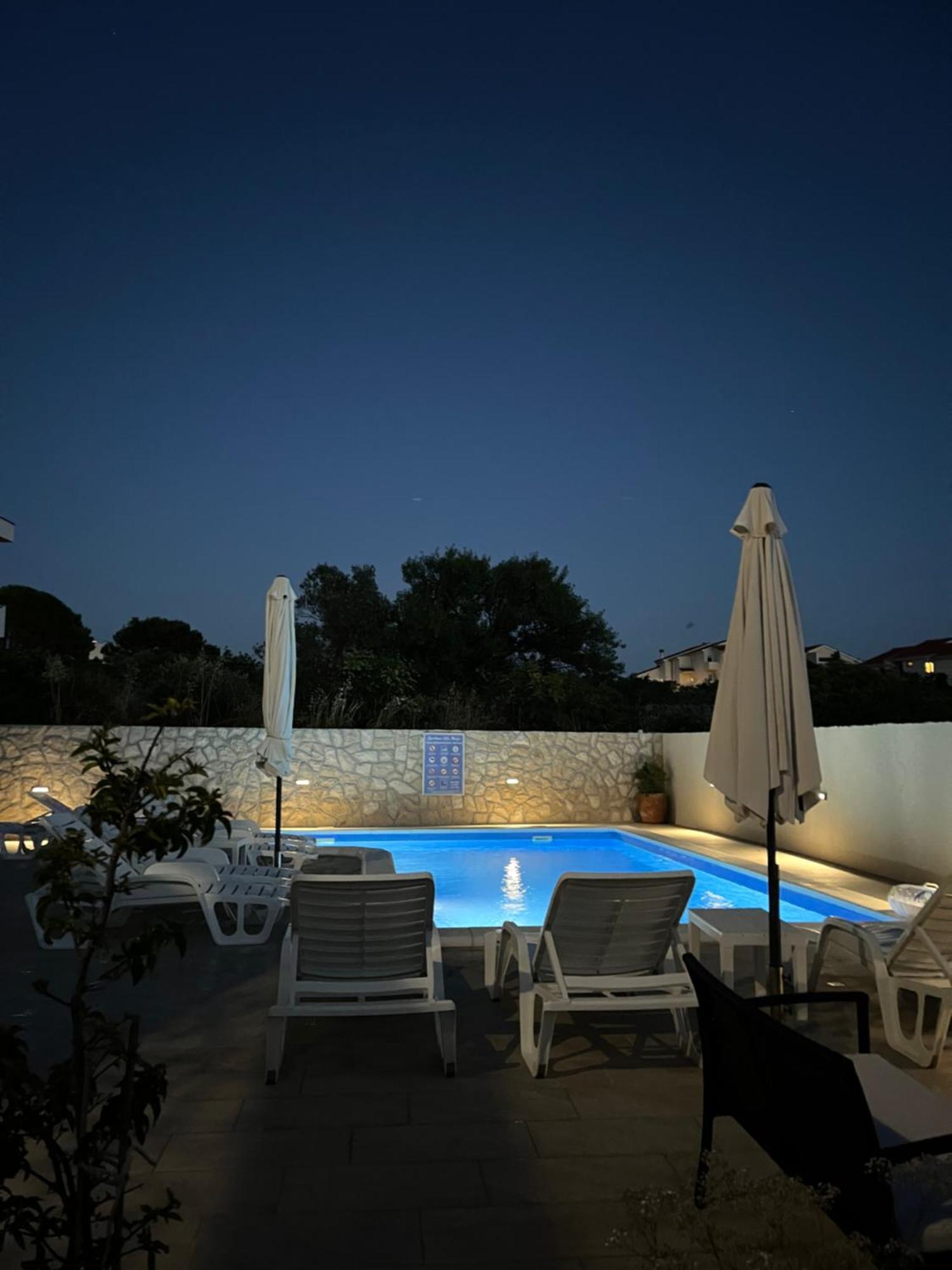 Villa Marija Novalja Exterior photo